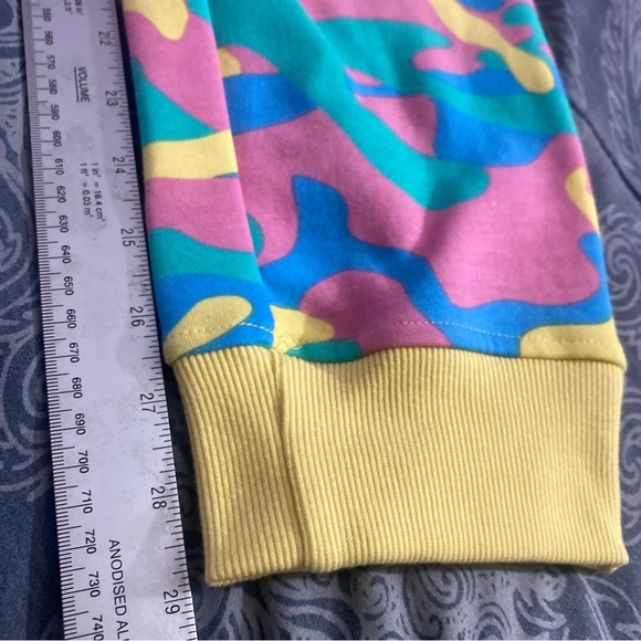 Genuine Clothing Company Sweatsuit Men’s Medium Bapesta Deadmau Colorful Camo - Picture 12 of 13